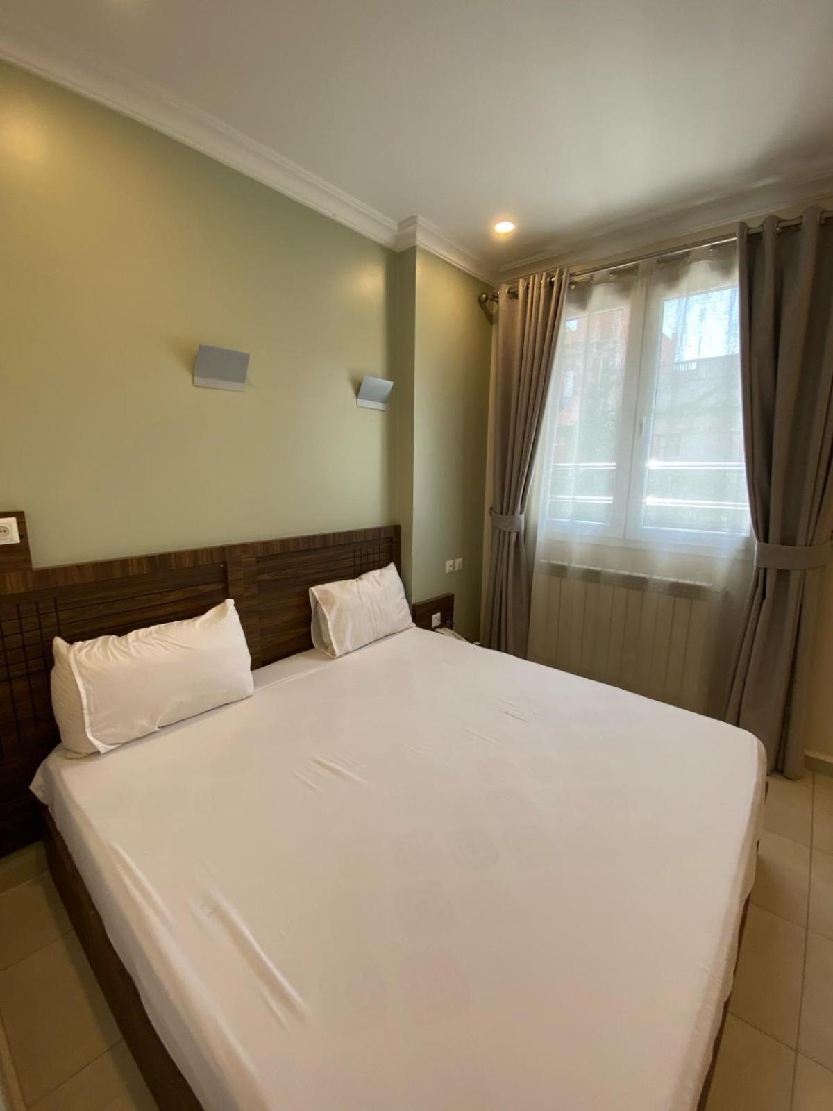 Hotel Borsa Saint-Arnaud Buitenkant foto